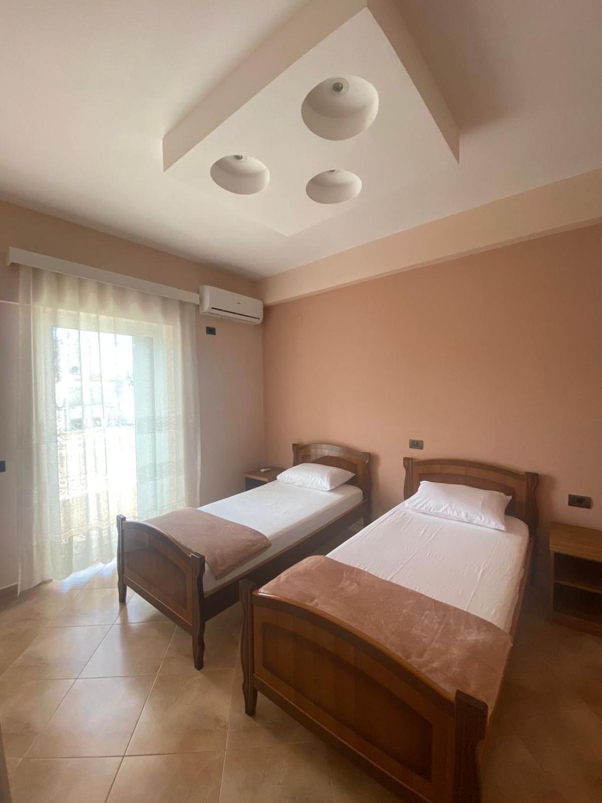Vila Papa Durres Exterior photo